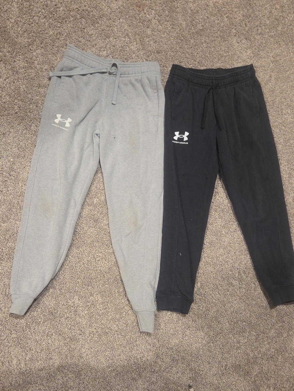 Under Armour Kids Grey and Black Pants Size Small